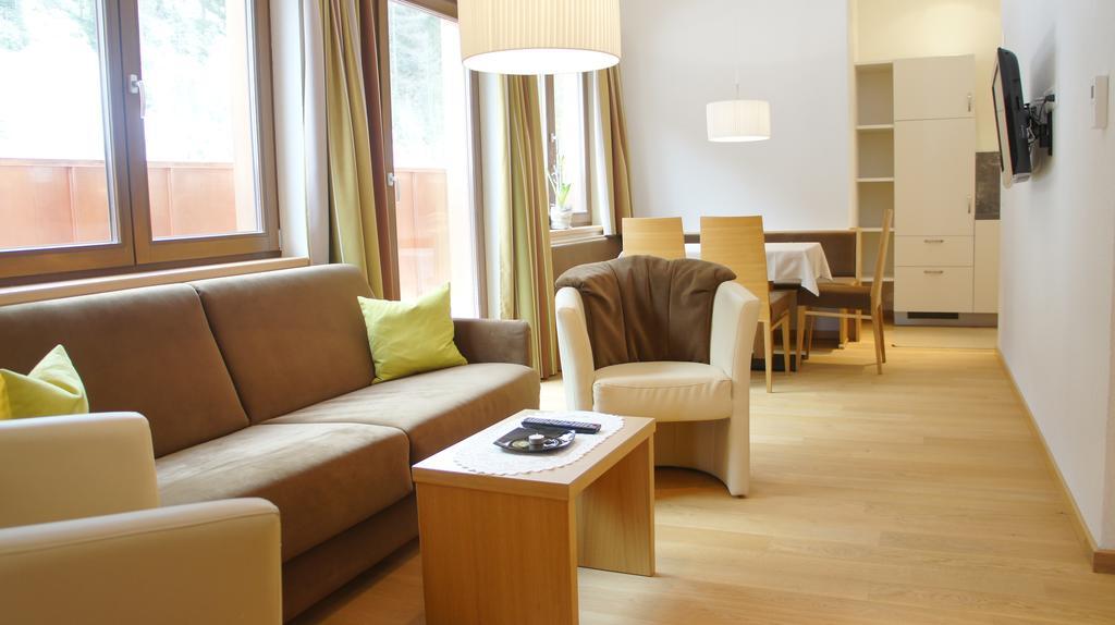 Arina Apartments Samnaun Rum bild